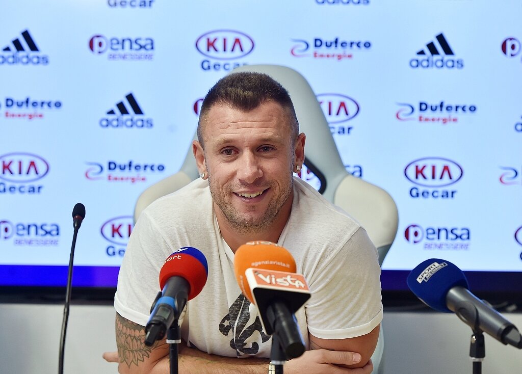 卡萨诺：索默曾多次拯救球队，国米需顶级门将可以引进特尔施特根